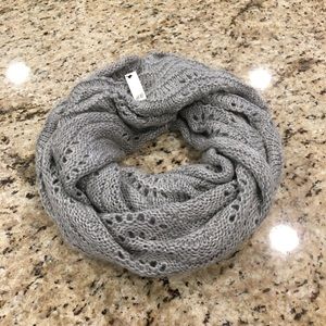 NWT H&M Gray Knit Infinity Scarf